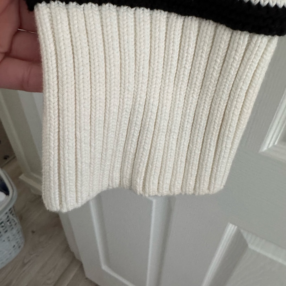 La Ligne Jill Sweater white/black stripe size medium - Picture 8 of 10